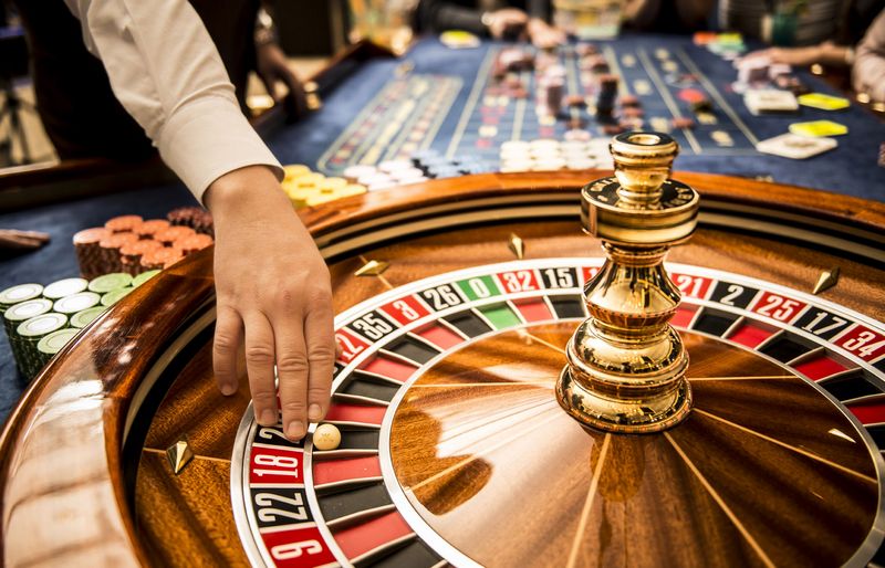 Comment les casinos en ligne s’adaptent aux nouvelles régulations – Focus sur les jeux avec croupiers live
